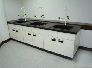 南昌實(shí)驗(yàn)臺(tái)廠家