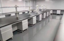 新余中央實(shí)驗(yàn)臺(tái)的安裝和維護(hù)有哪些注意事項(xiàng)？